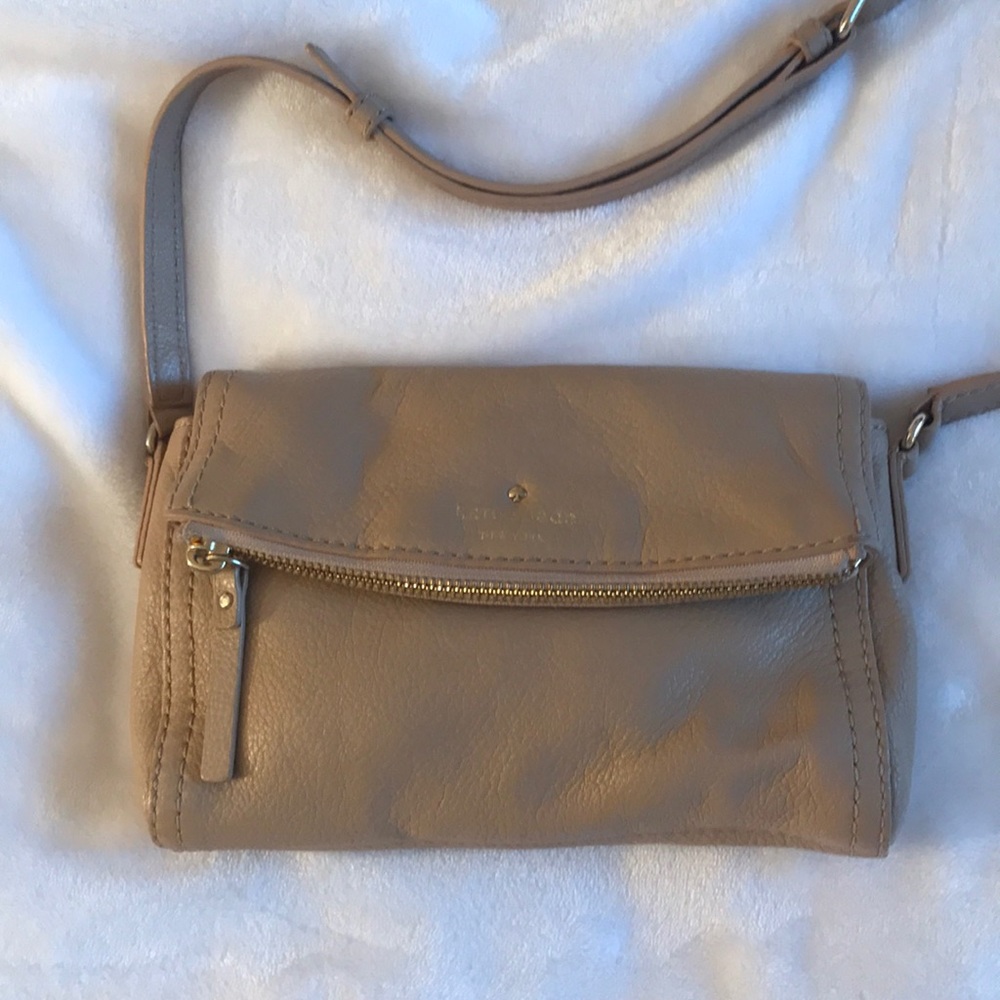 Kate Spade Cross-body! ♠️